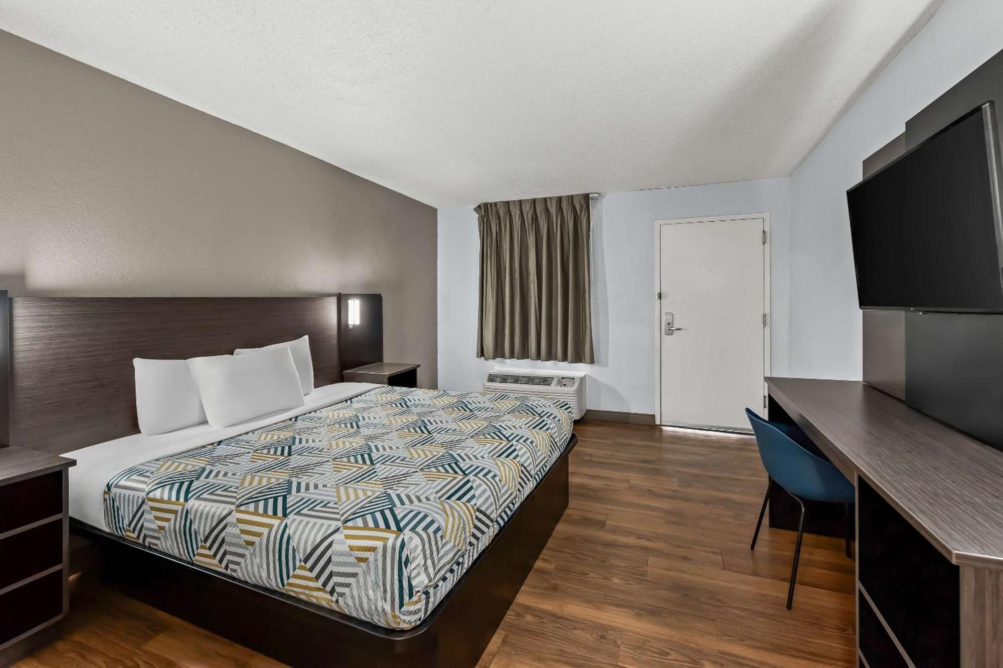 Motel 6 Lester - Philadelphia Airport מראה חיצוני תמונה