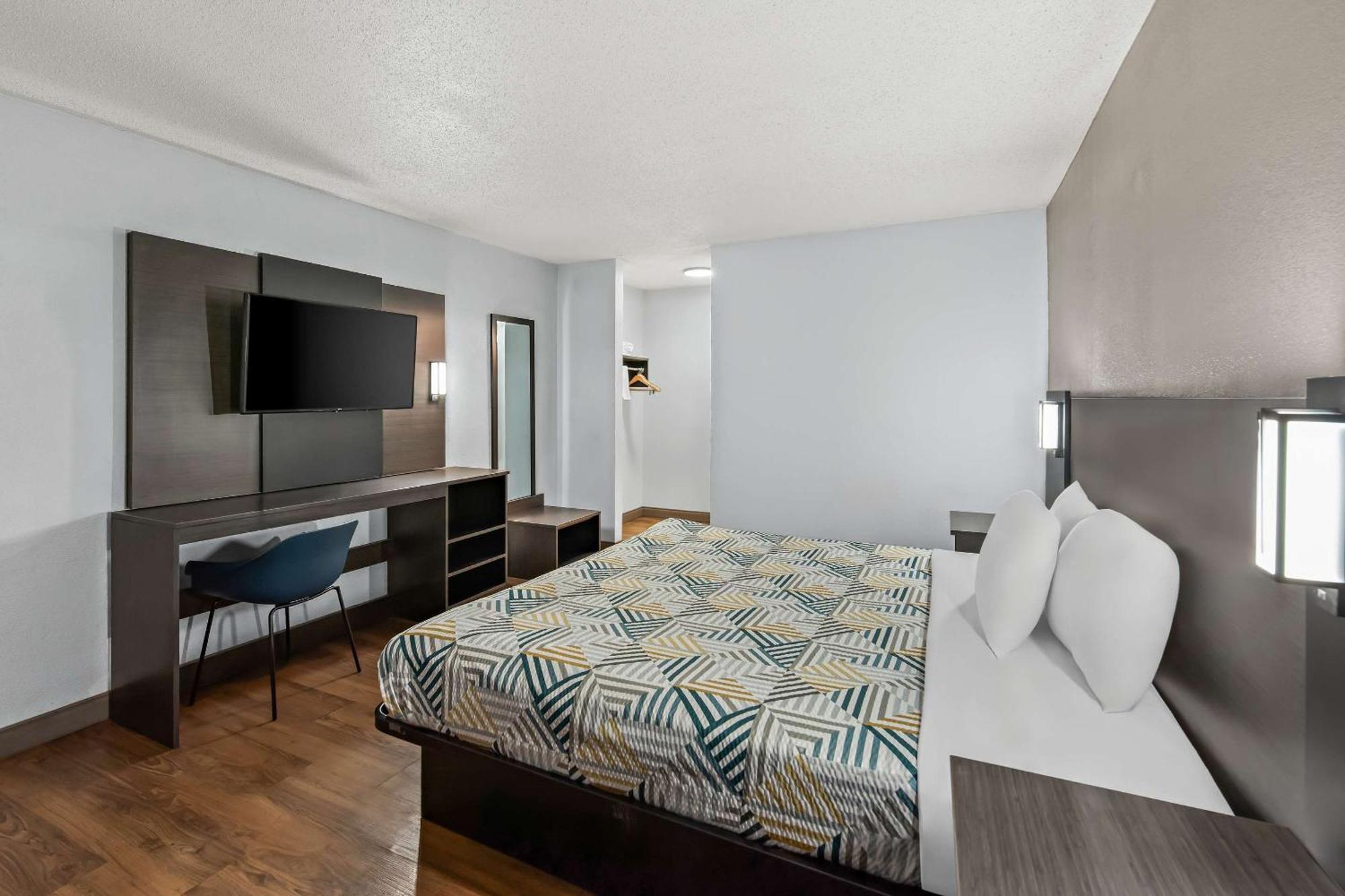 Motel 6 Lester - Philadelphia Airport מראה חיצוני תמונה
