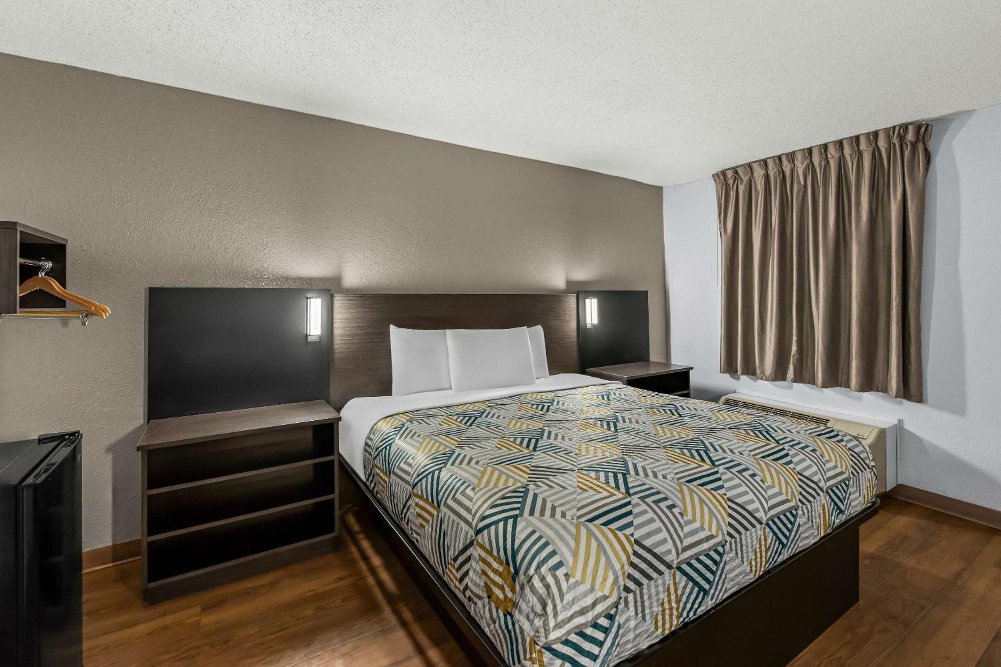 Motel 6 Lester - Philadelphia Airport מראה חיצוני תמונה