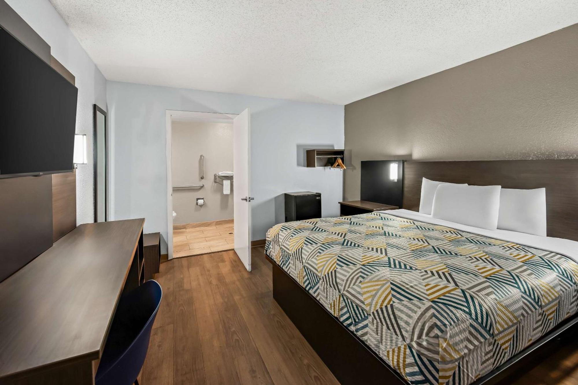 Motel 6 Lester - Philadelphia Airport מראה חיצוני תמונה